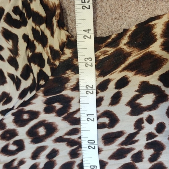 🖤Vintage Leopard Ruffle Accordion Top with Beads - Picture 12 of 15